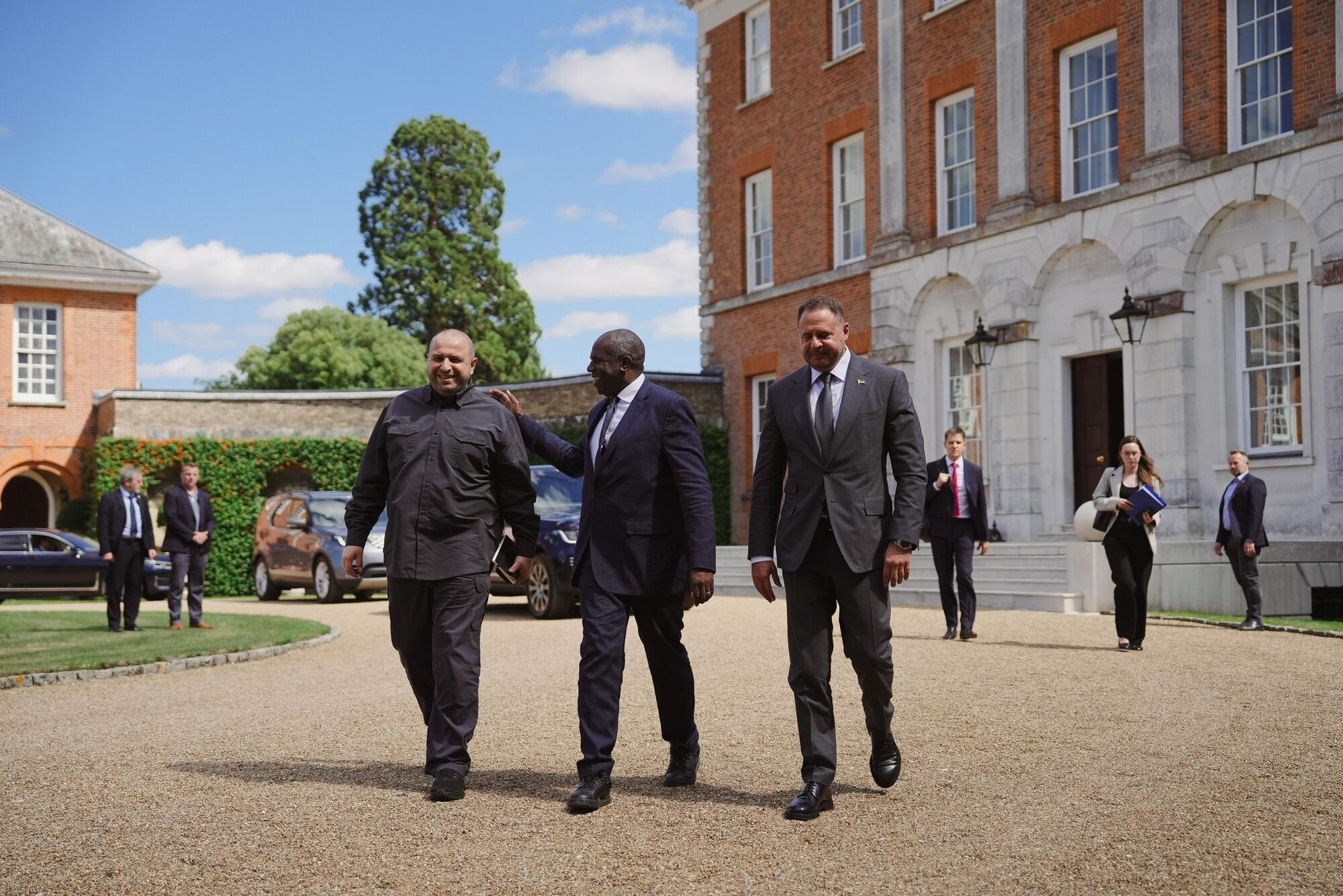 Никакого признания оккупации: в Британии прошли переговоры представителей безопасности США, Европы и Украины