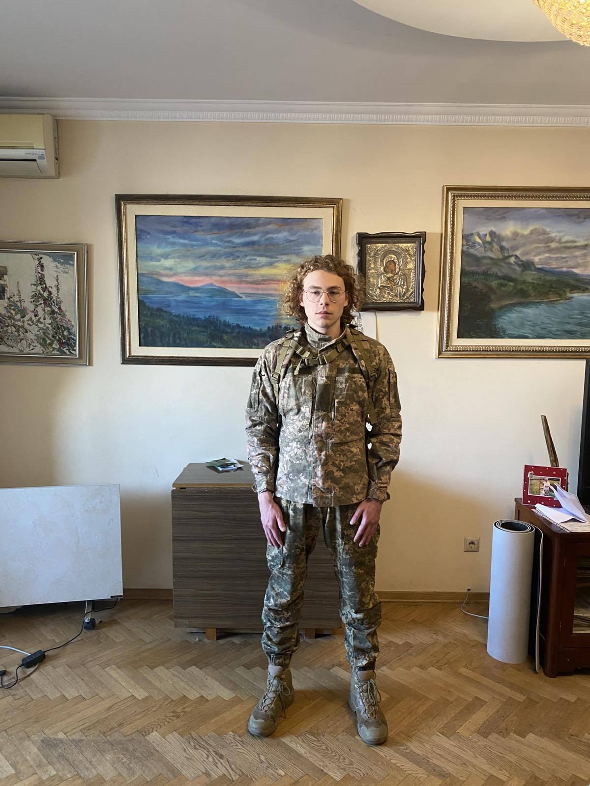 Молодший син Степана Хмари мобілізувався до Сил оборони України. Фото