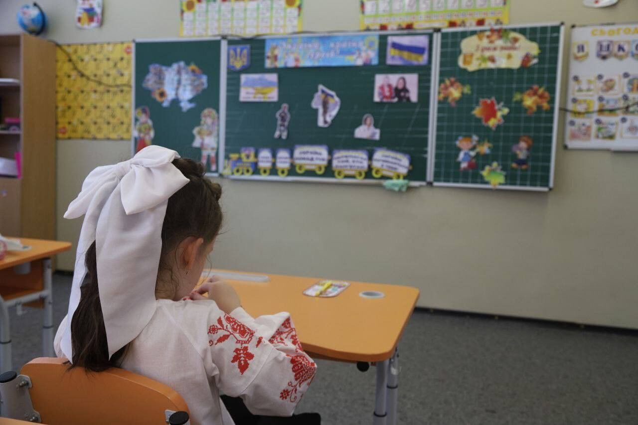 В Украине стартовал новый учебный год: какие изменения произошли в школах Днепра