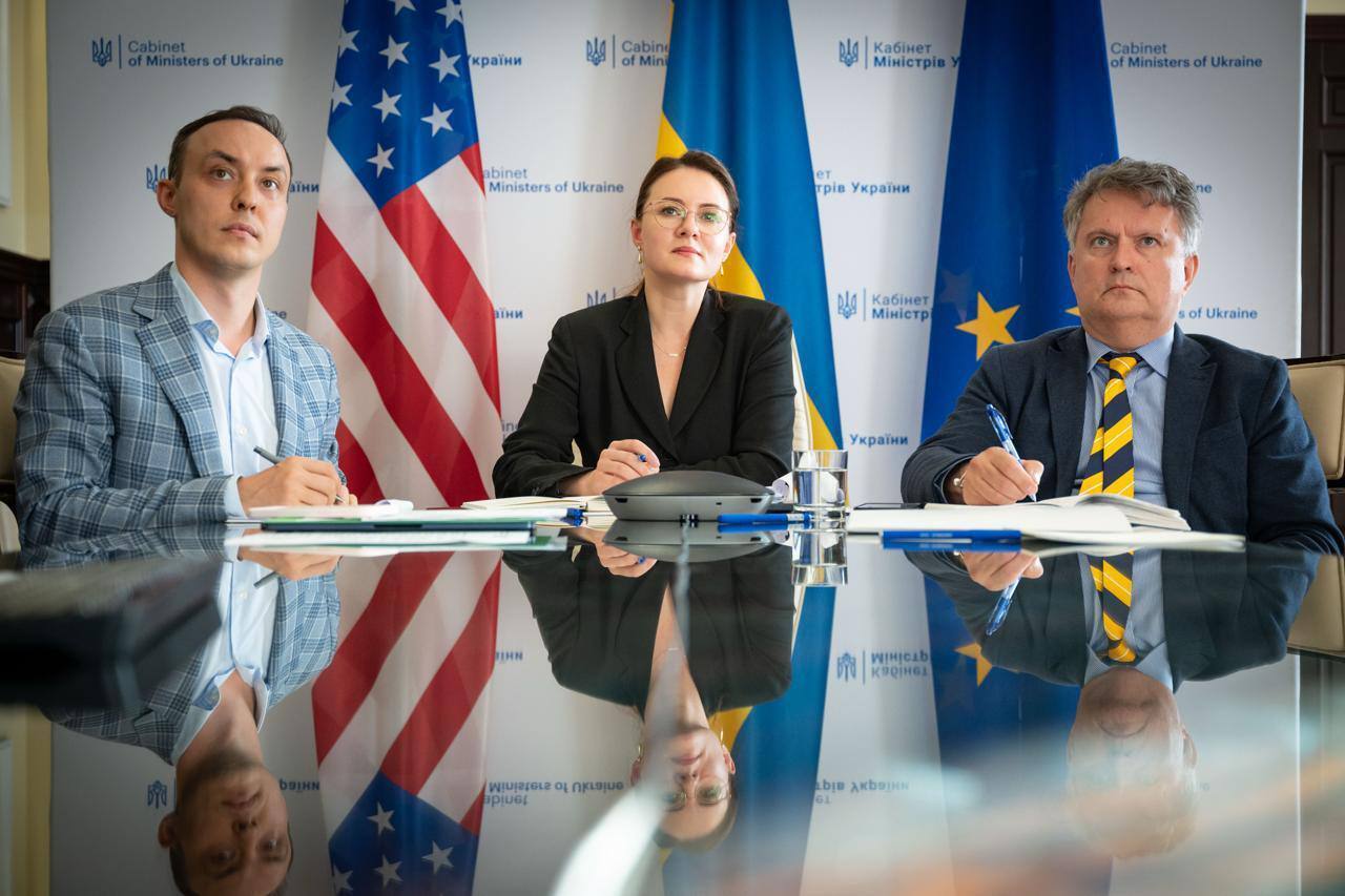 Россия уже потеряла 160 млрд долларов: Свириденко призвала к "жестким санкциям" против нефтяных гигантов врага