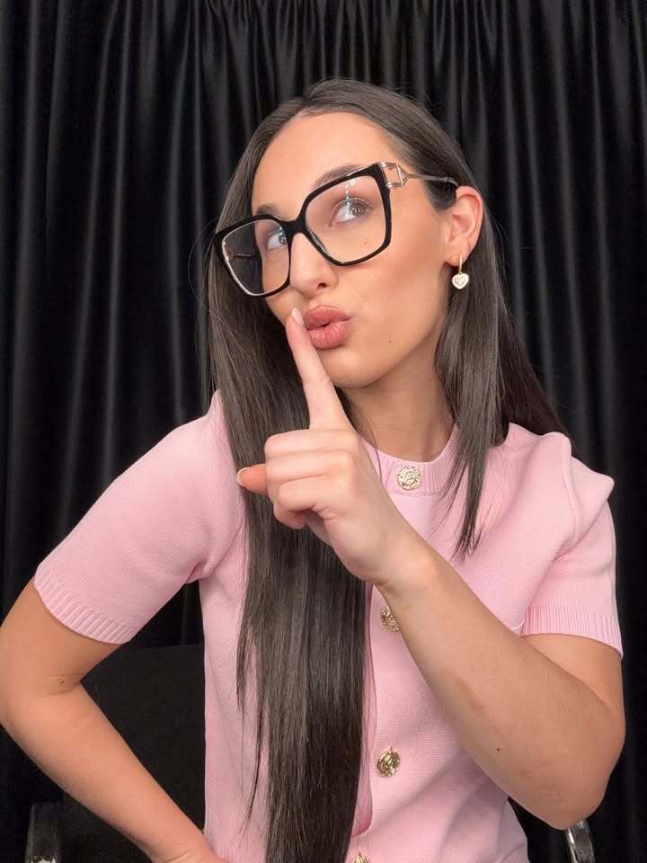 Учасниця Євробачення 2025 заспівала російською та зухвало відповіла українцям, які нагадали їй про війну