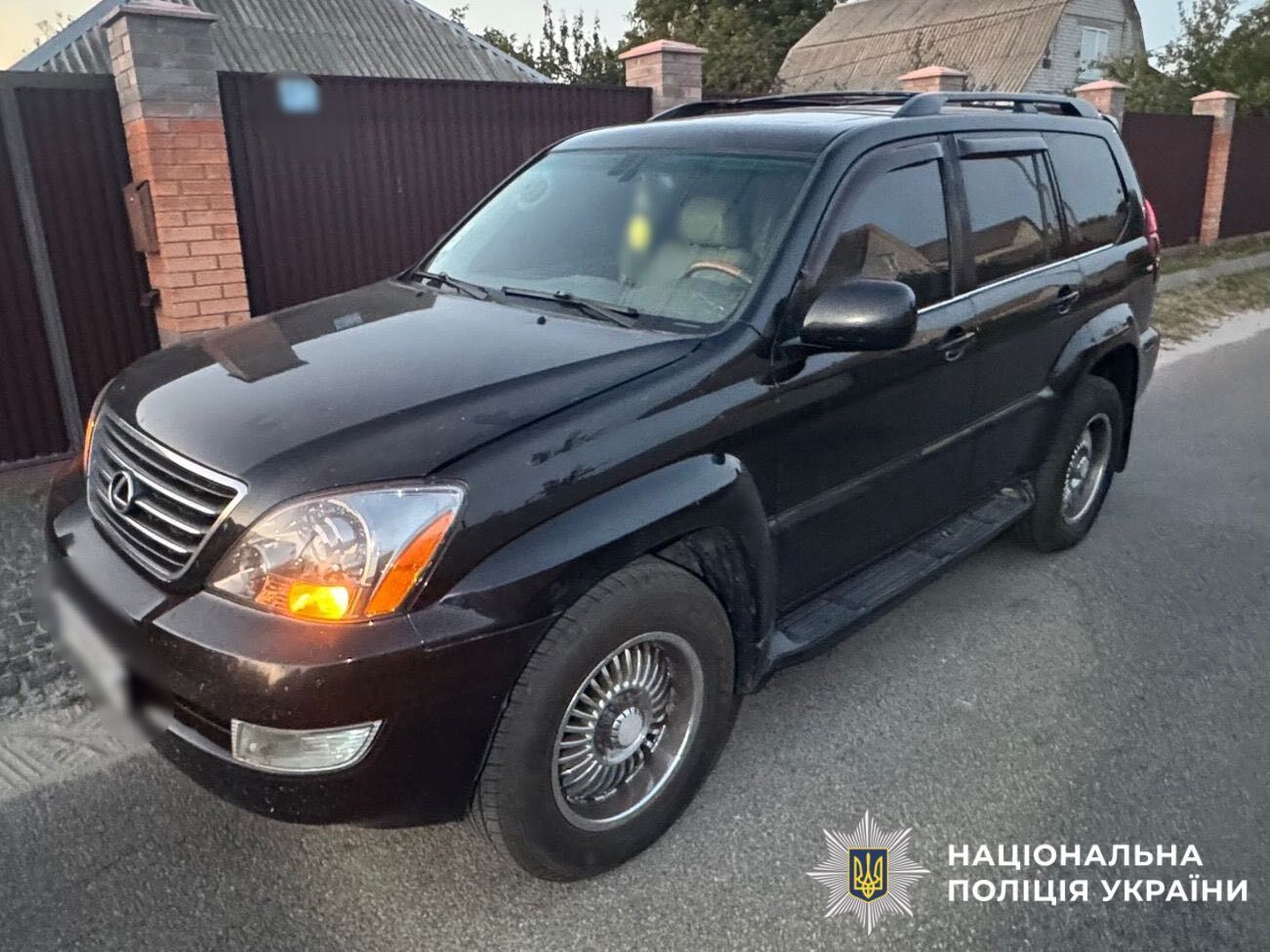 Під Києвом п’яний водій Lexus збив 9-річну дівчинку. Подробиці ДТП та фото