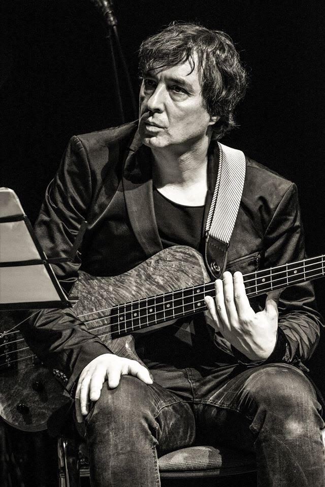 Контрабас, джаз и свобода импровизации: история Валентина Корниенко, который играет без границ