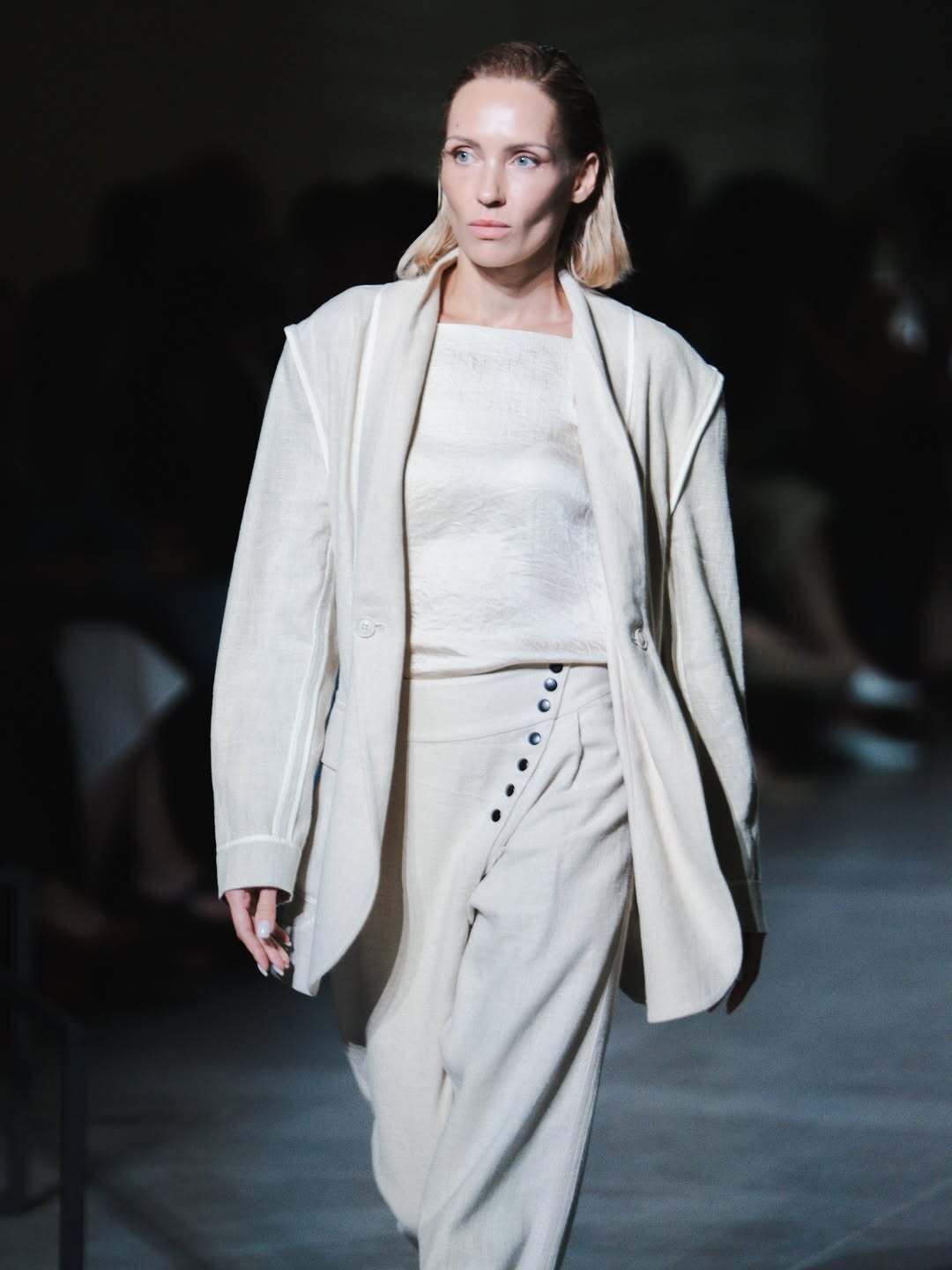 Знаменитая украинская легкоатлетка вышла на подиум на модном показе. Фото и видео