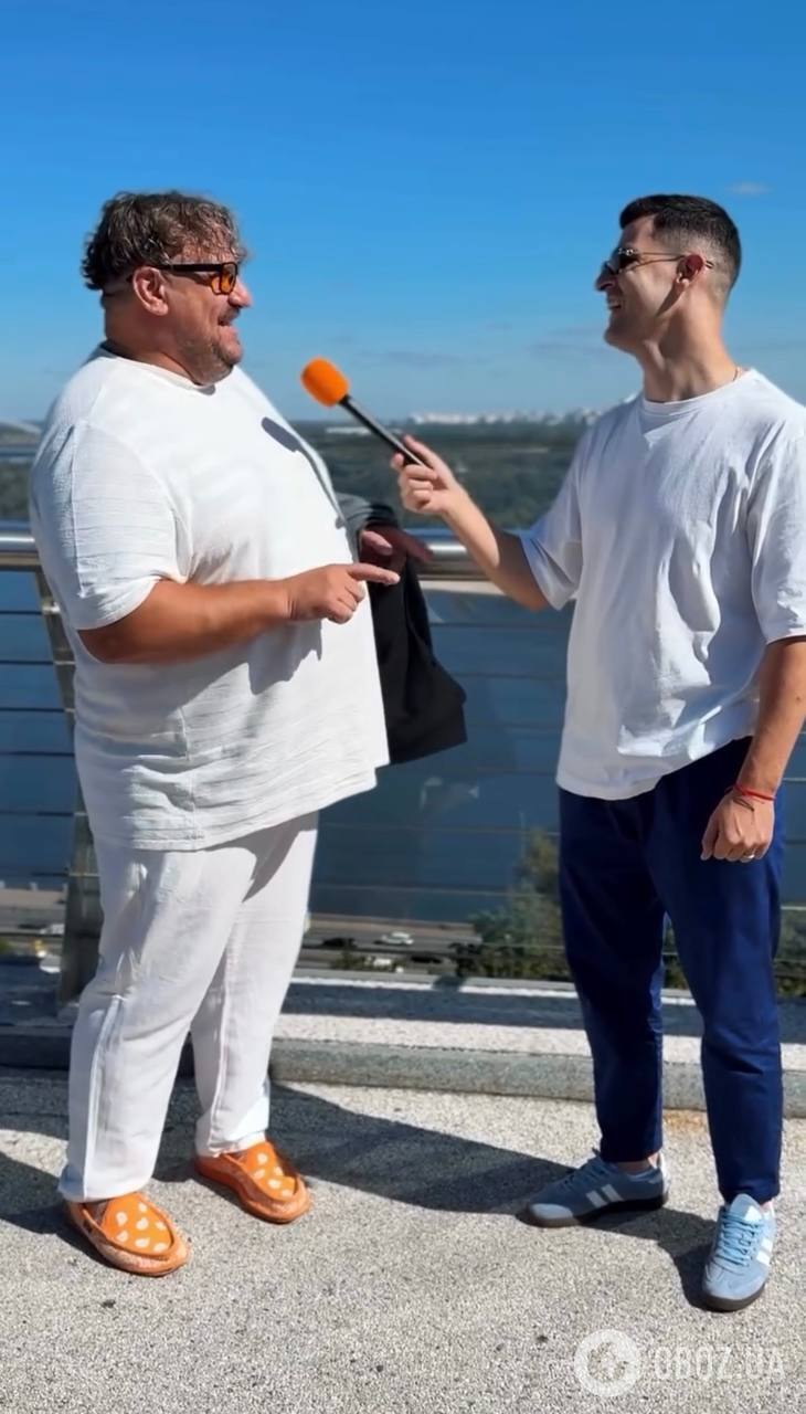 В обуви за 200 грн и с бешеной харизмой: киевский оперный певец стал "глотком свежего воздуха" для украинцев после неспокойной ночи. Видео