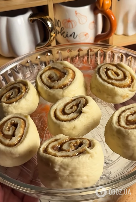 Ароматные синабоны с корицей, которые получатся у всех: как приготовить любимую осеннюю выпечку