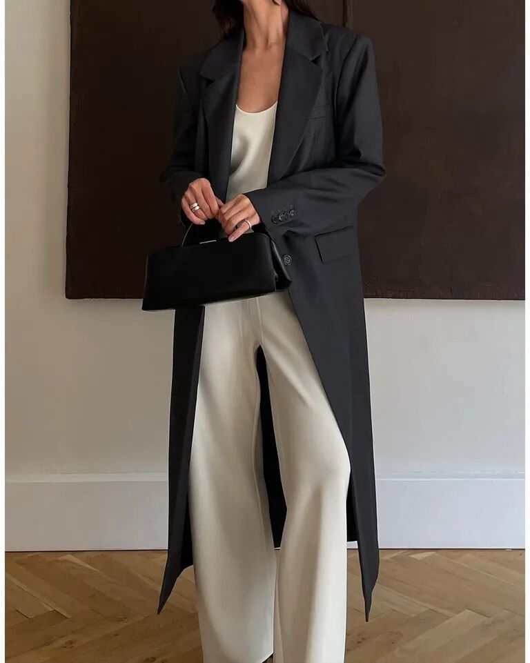 Горячие хиты осени: какую одежду выбирает поколение Z