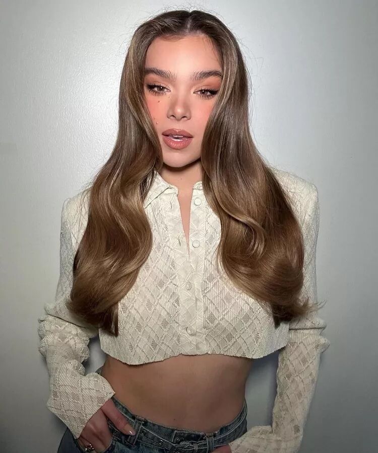 Выглядят невероятно: лучшие темные цвета волос на осень