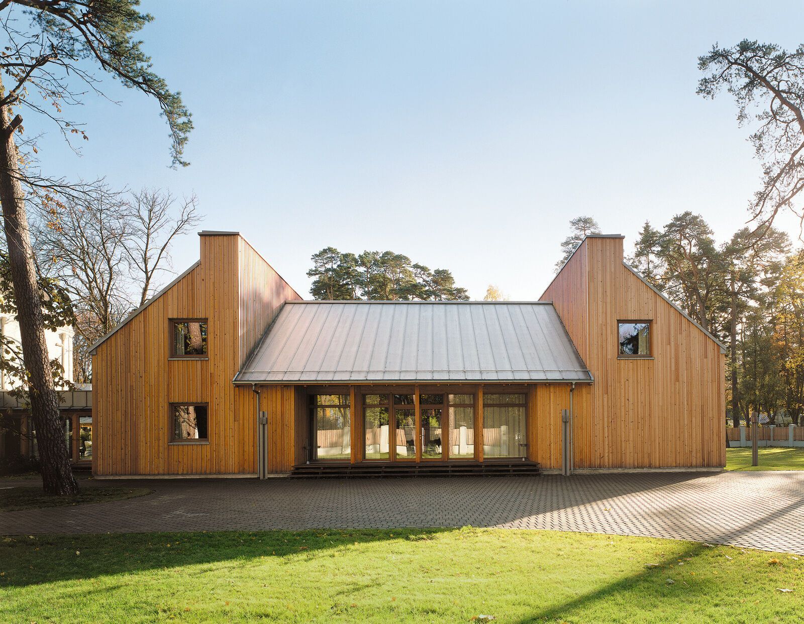 100-летняя вилла с "гениальным" дизайном: как выглядит новый дом Пугачевой и Галкина