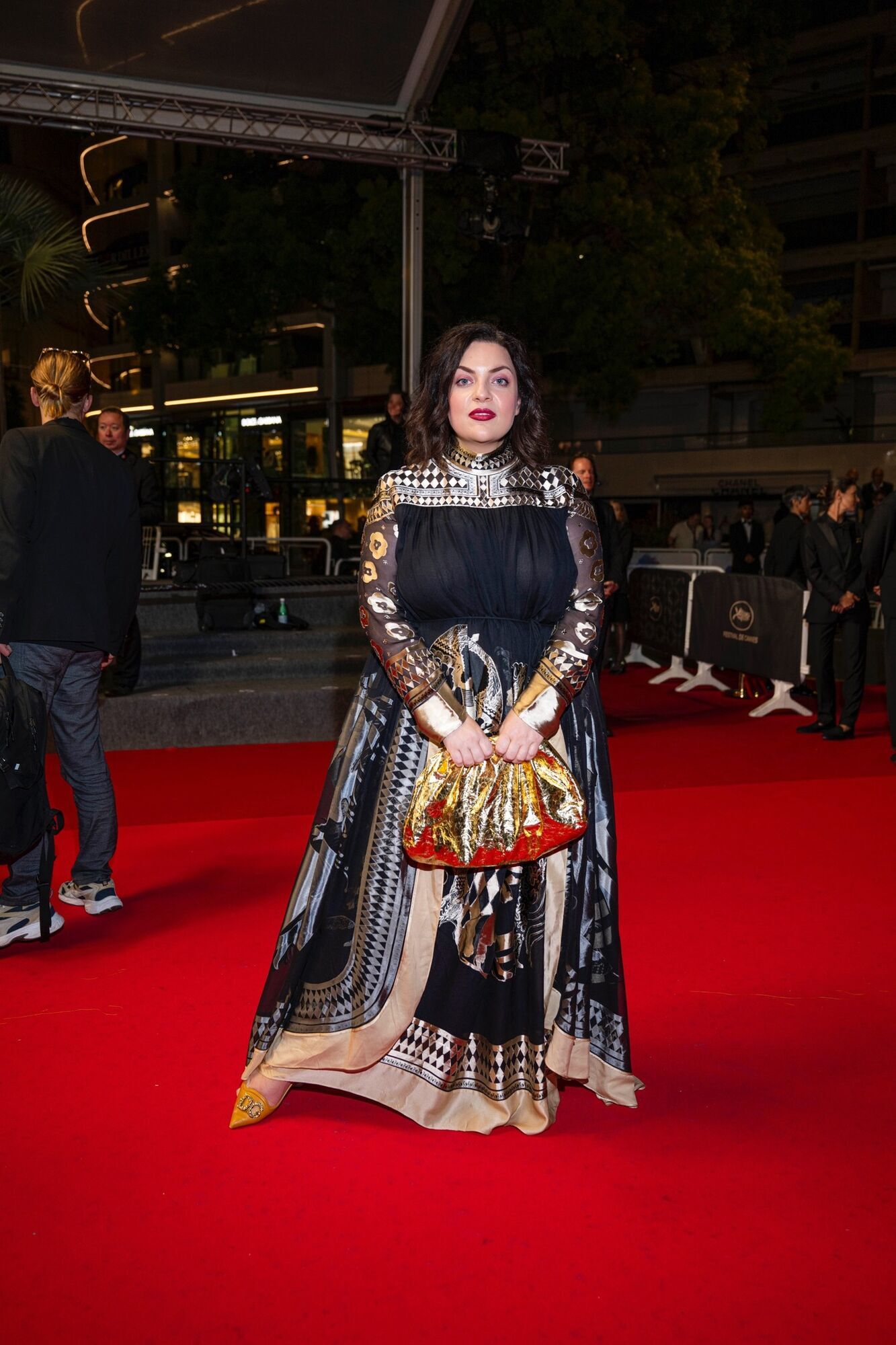 Холоденко вийшла на червону доріжку в сукні за 223 тис. грн і викликала неоднозначну реакцію. Відео