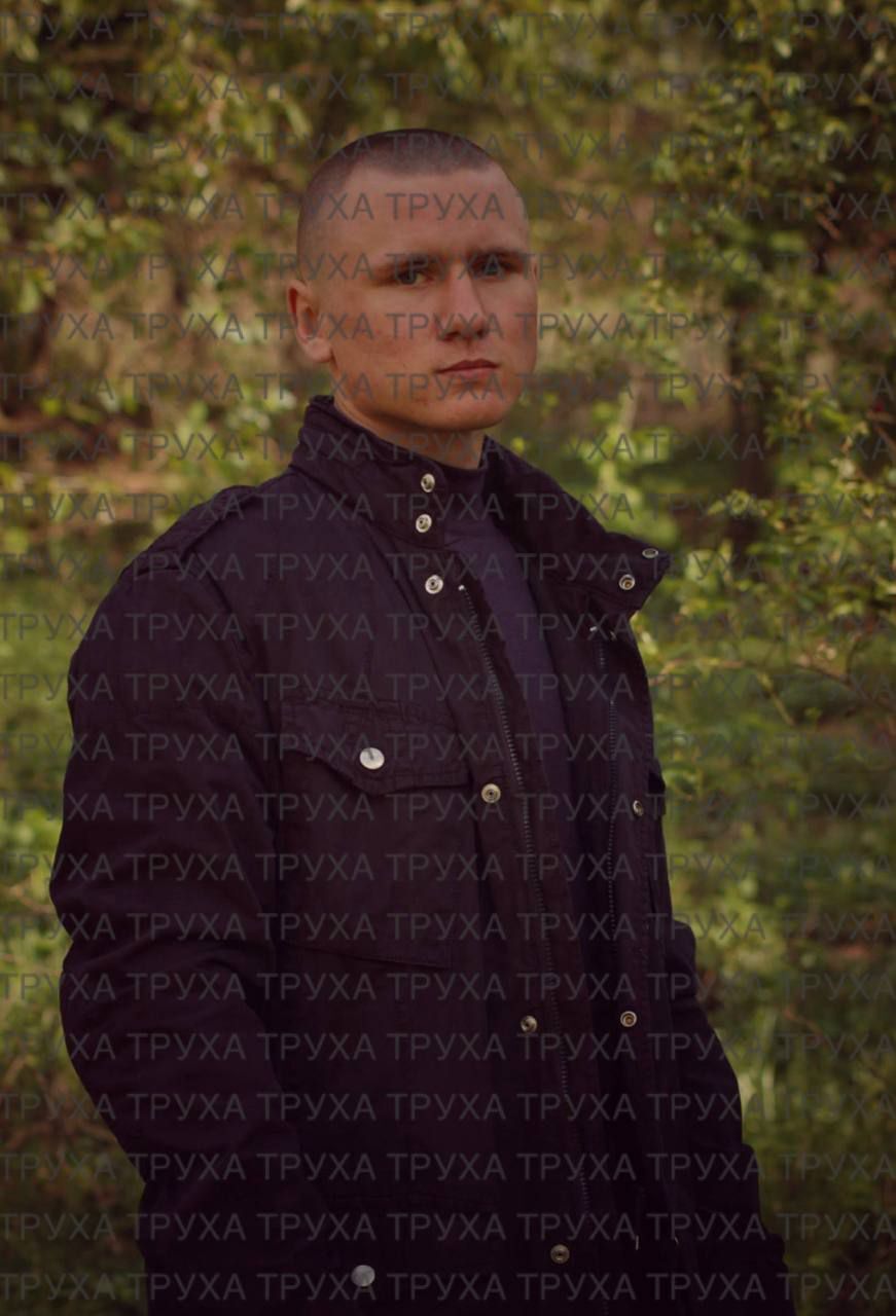 Був дивним, ні з ким не дружив і весь час бив "грушу": що відомо про вчителя англійської мови з Вінниччини, який убив двох школярів