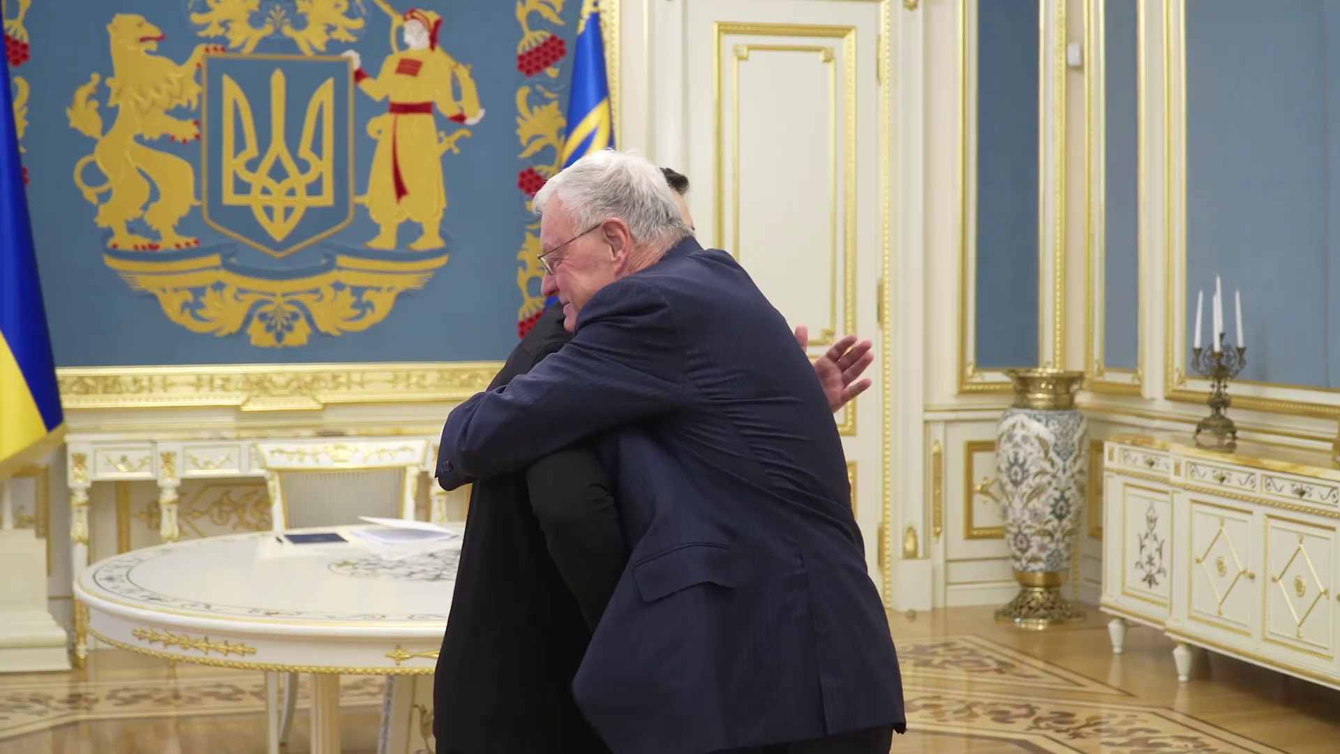 Предметно обсудили давление на россиян: Кит Келлог встретился с Зеленским в Киеве. Фото и видео