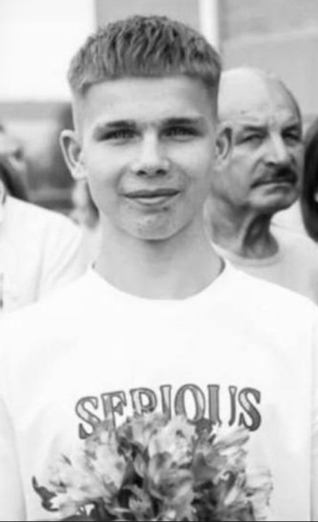 Був дивним, ні з ким не дружив і весь час бив "грушу": що відомо про вчителя англійської мови з Вінниччини, який убив двох школярів