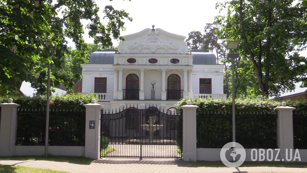 100-летняя вилла с "гениальным" дизайном: как выглядит новый дом Пугачевой и Галкина