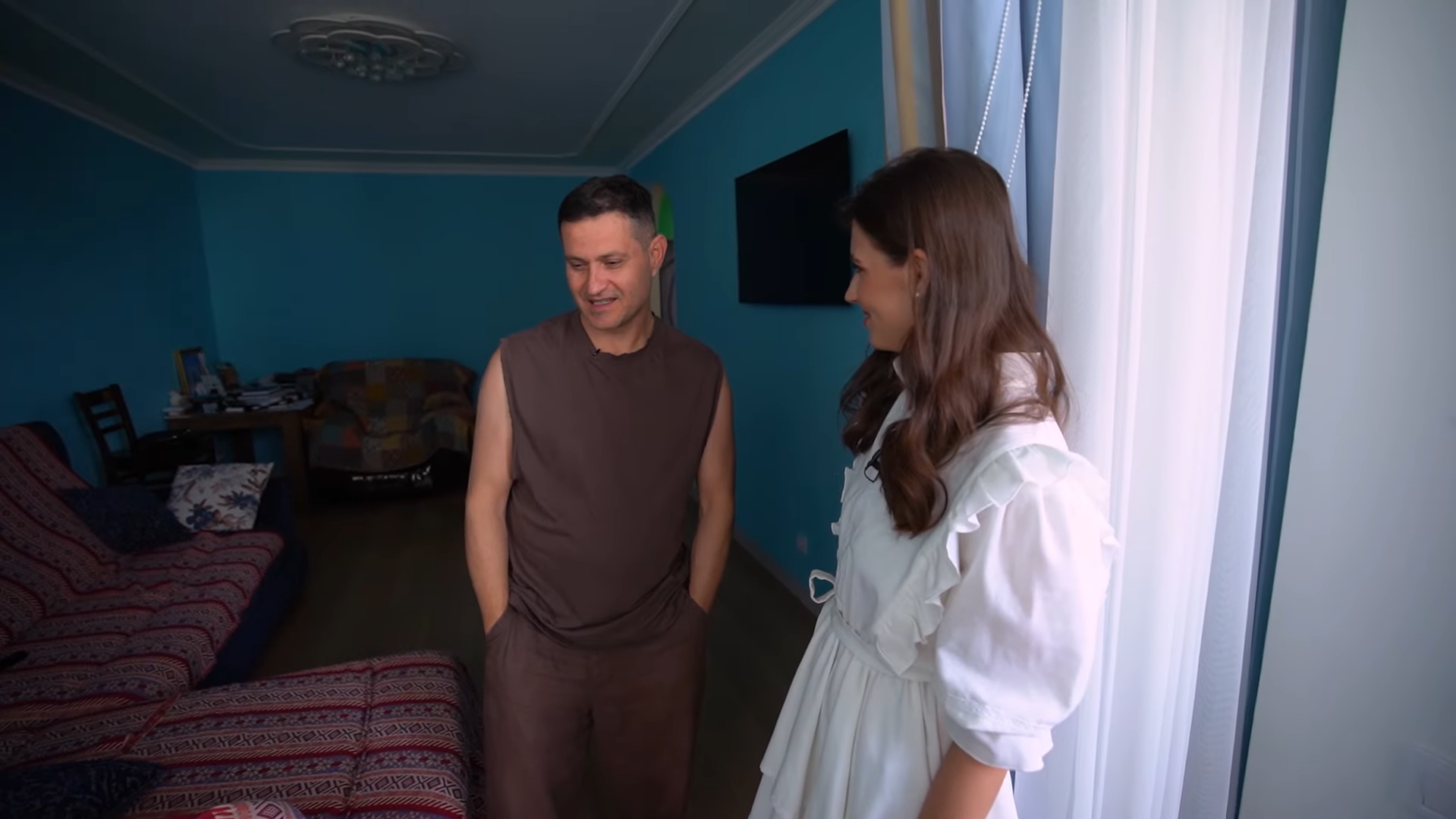 Ахтем Сеітаблаєв показав свою трикімнатну "холостяцьку" квартиру, яку знімає за 20 тис. грн у будинку партійного керівництва 80-х. Фото