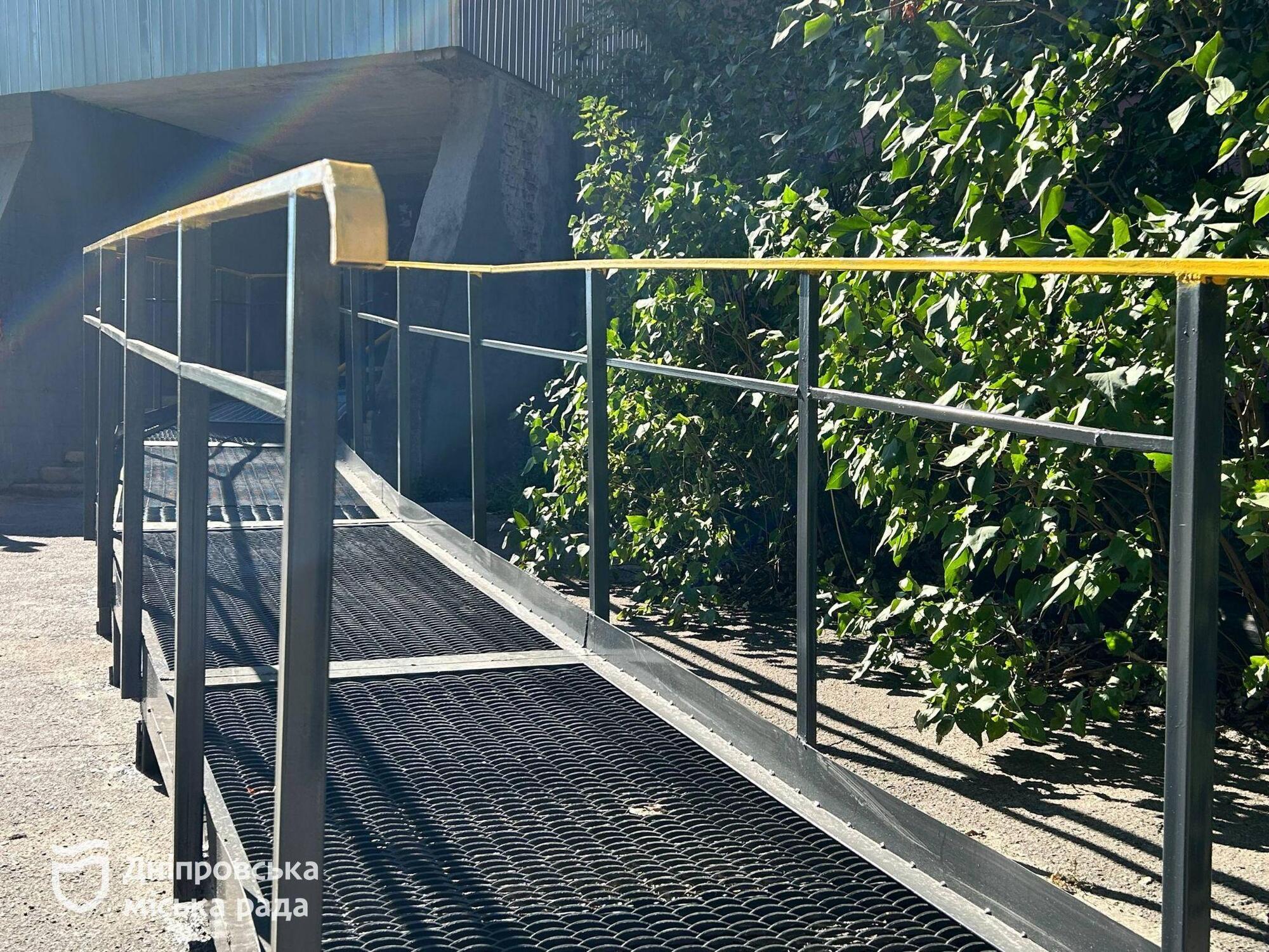 В Днепре в домах ОСМД создают безбарьерное пространство