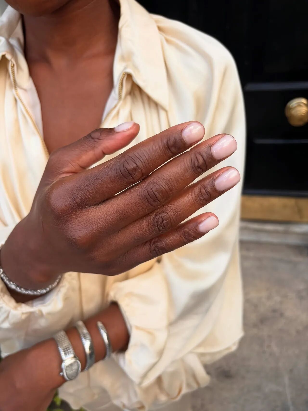 5 стильних кольорів манікюру на осінь: підійдуть кожній