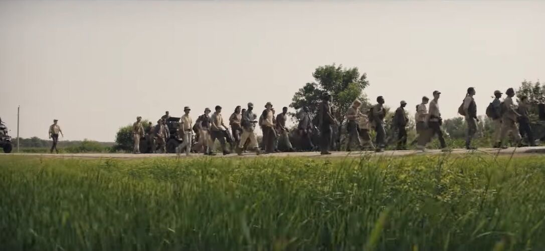 Уже в кино: новая экранизация Кинга "Длинный ход" получила идеальные отзывы