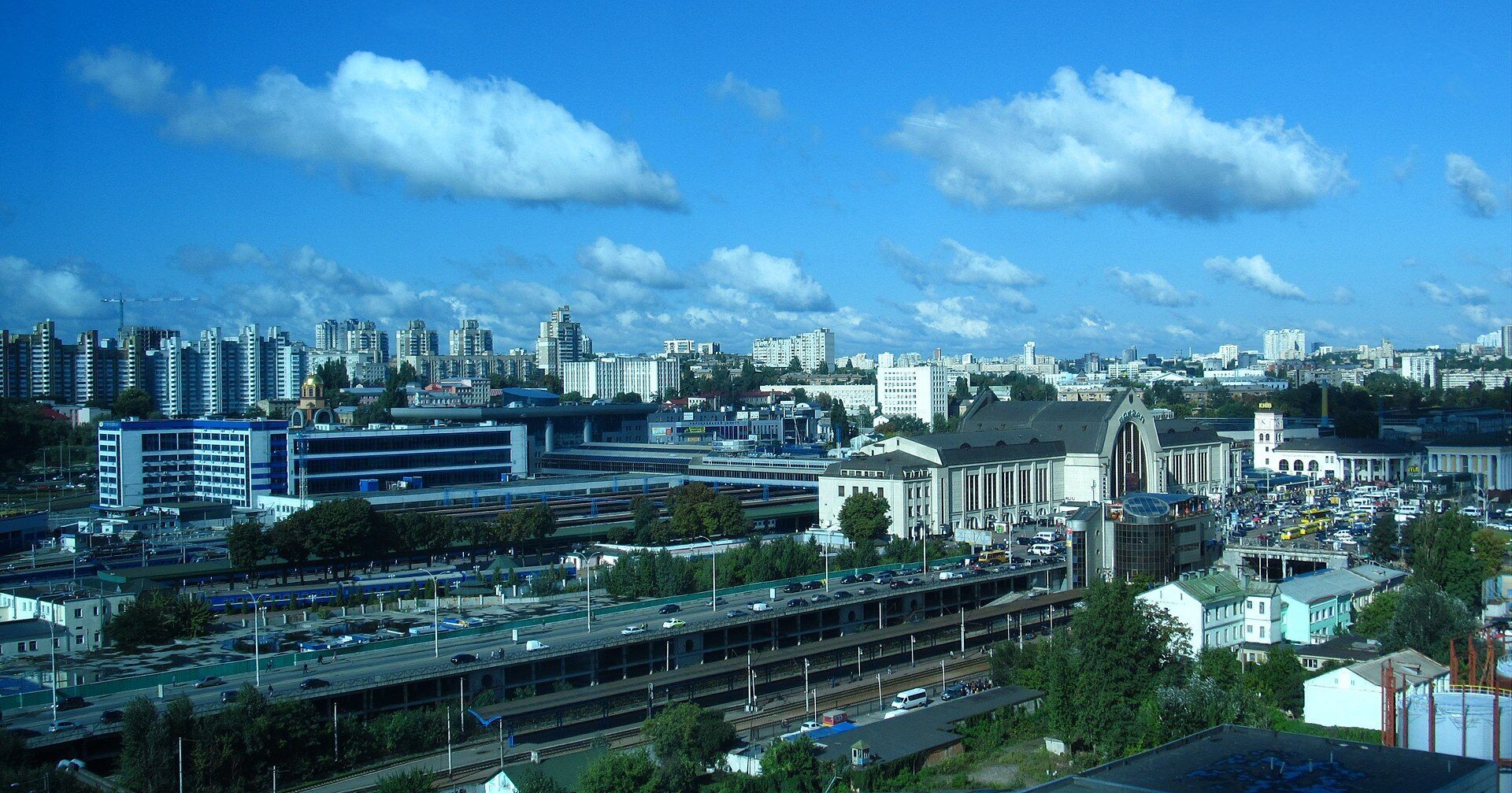 Казковий замок: який вигляд мав залізничний вокзал Києва наприкінці 1890-х – початку 1900-х років. Унікальне фото