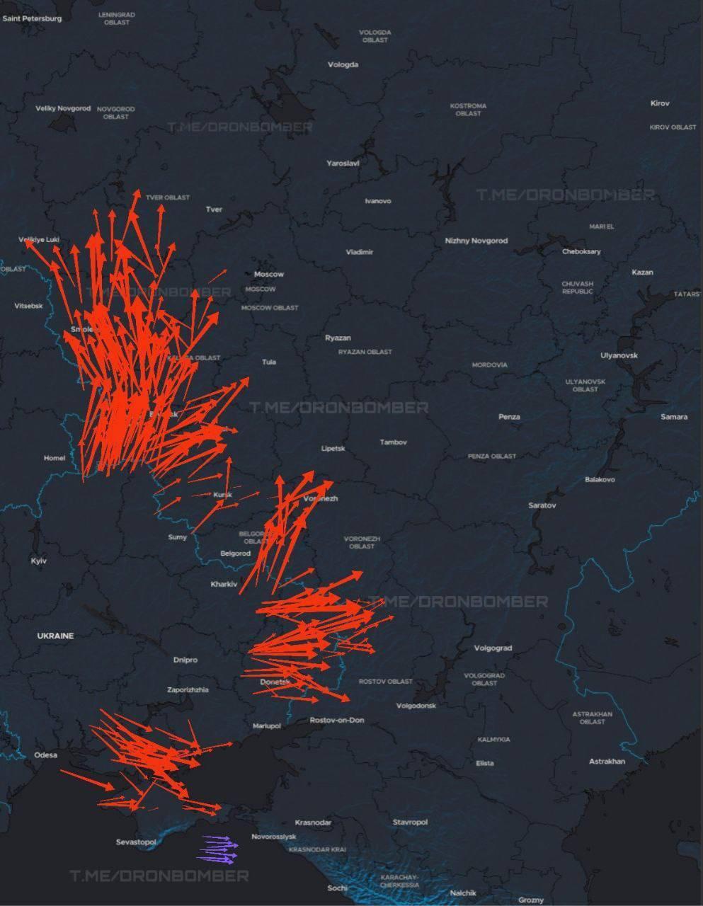 Били по порту і нафтобазі: у Росії істерика через атаку рекордної кількості українських ударних дронів, є наслідки. Відео