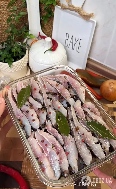 Как вкусно замариновать толстолоб: лучше обычной сельди