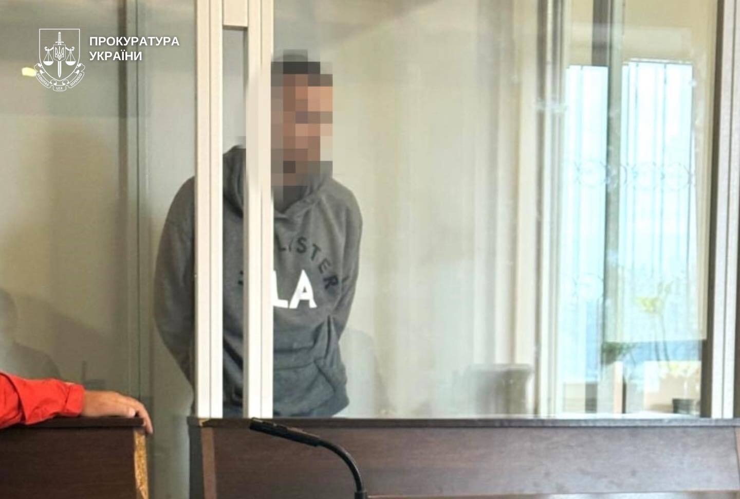 В Хмельницкой области изнасиловали несовершеннолетнюю: подозреваемых задержали без права внесения залога