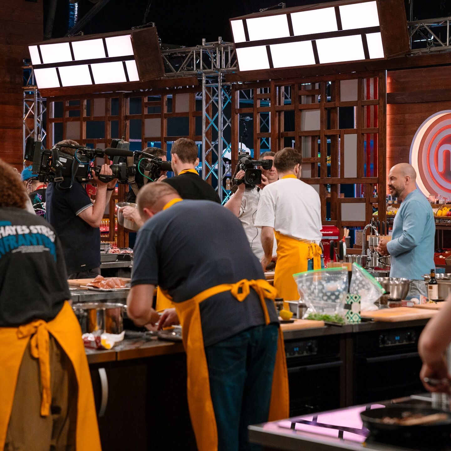 Як пройшов четвертий випуск "МастерШеф 16": вечеря для воїнів та битва за печиво. Фото