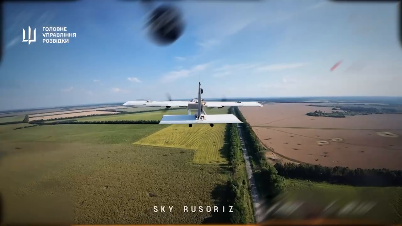 "Кара небесная": в ГУР показали, как охотники за дронами сбивают вражеские "крылья". Видео