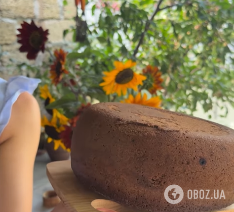 Ідеальний шоколадний бісквіт, який вийде в усіх: підійде для будь-яких тортів