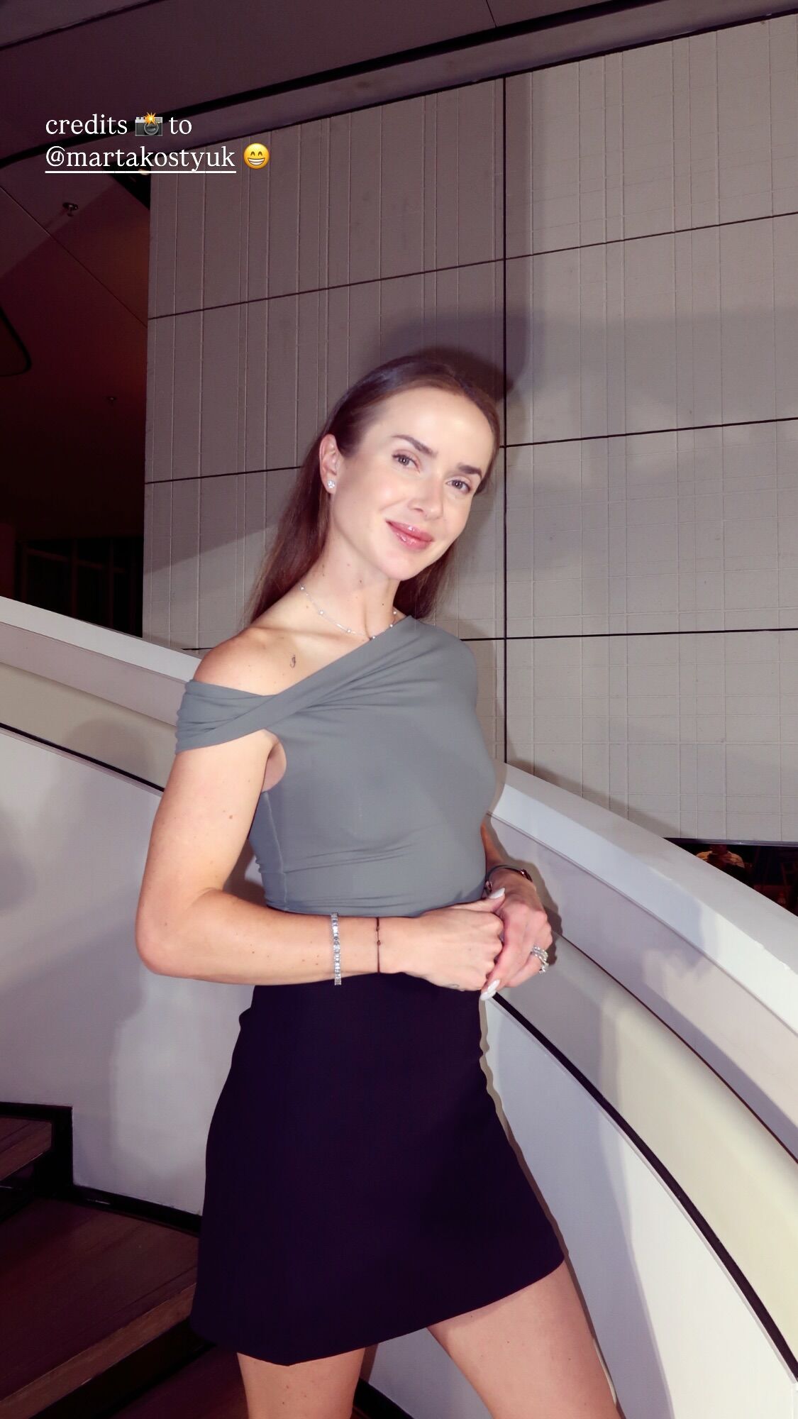 Найзнаменитіші тенісистки України з'явилися в Китаї у вечірніх сукнях і вразили своєю красою. Фотофакт