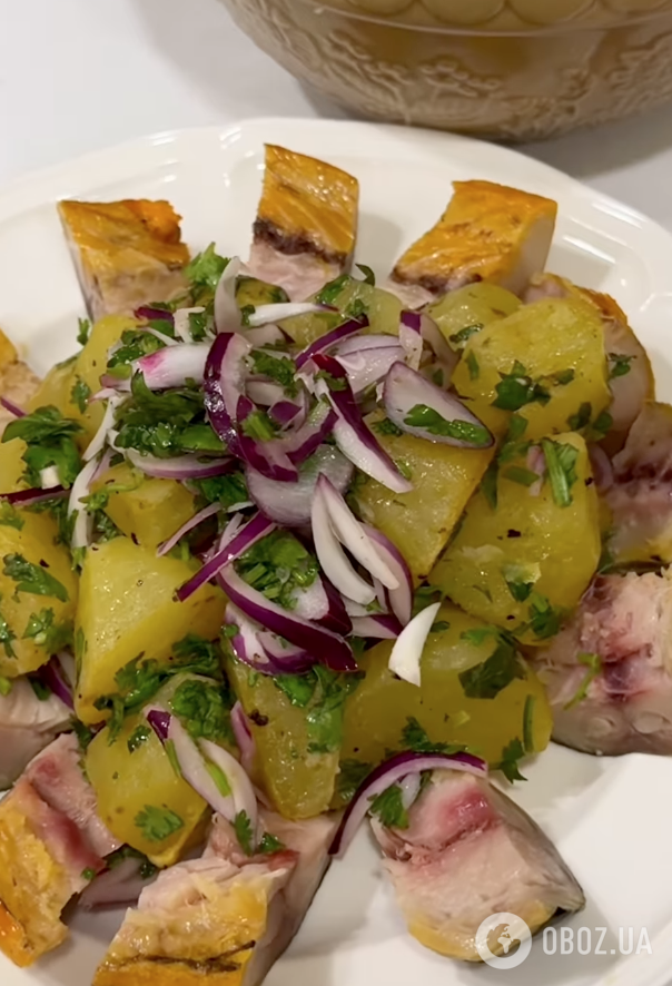 Салат из картофеля с рыбой
