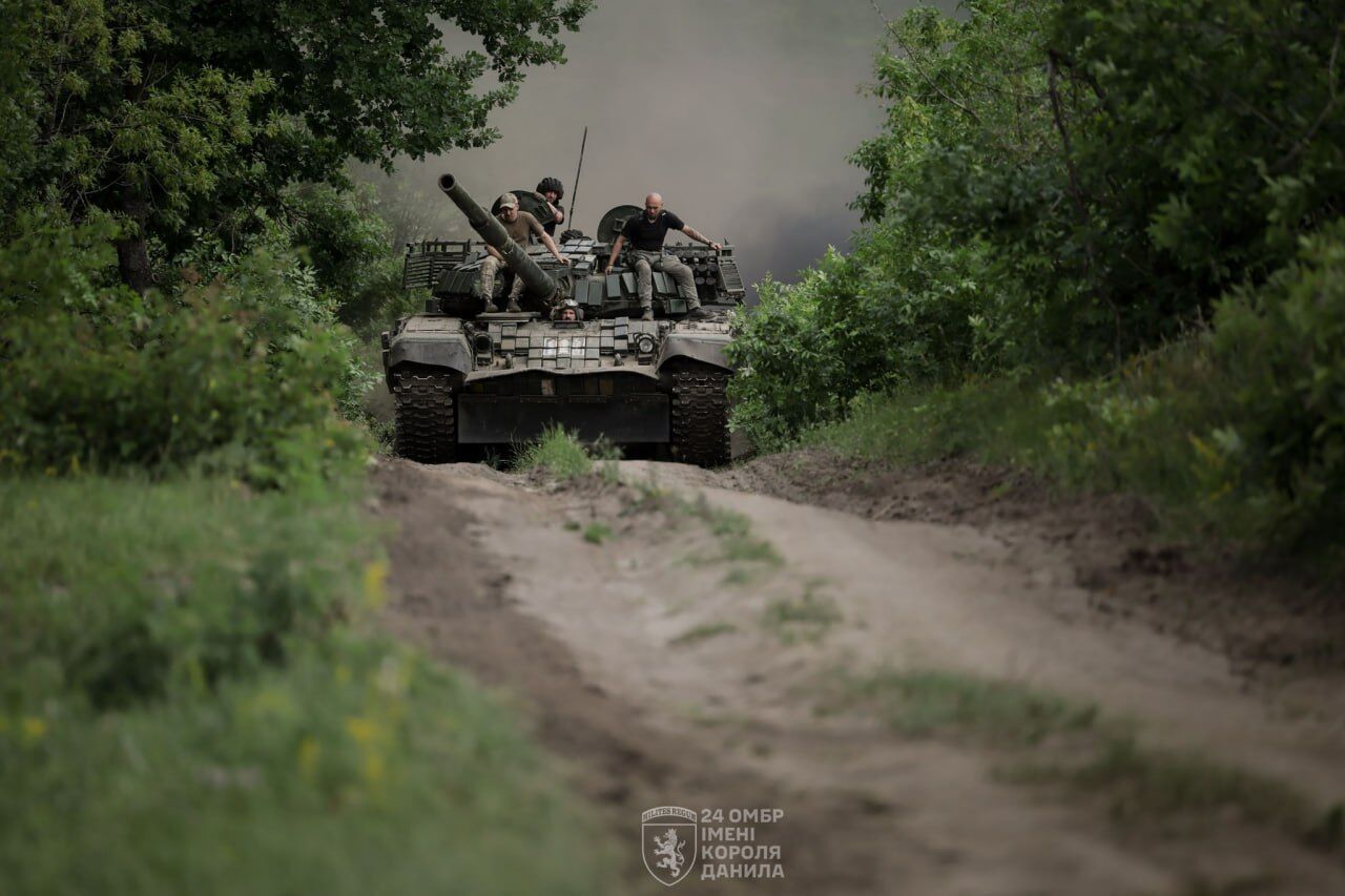 "Надежная броня!" В Украине отмечают День танковых войск