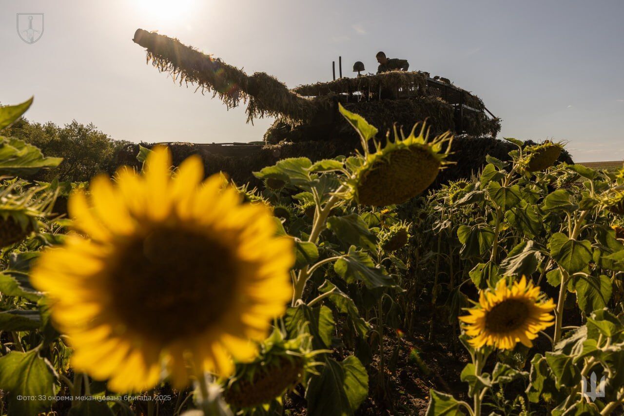 "Надежная броня!" В Украине отмечают День танковых войск
