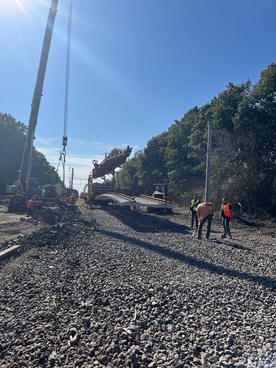 В поезде на Киевщине прогремели мощные взрывы: в полиции раскрыли детали. Фото