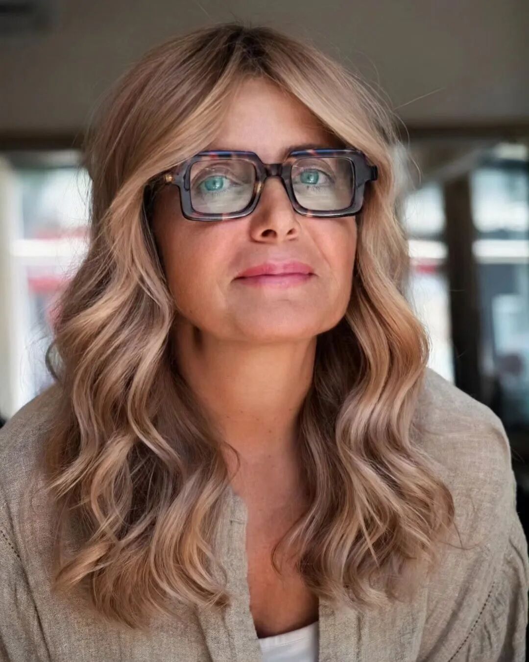 Стрижки для квадратного обличчя: яку зачіску обрати жінці 60+