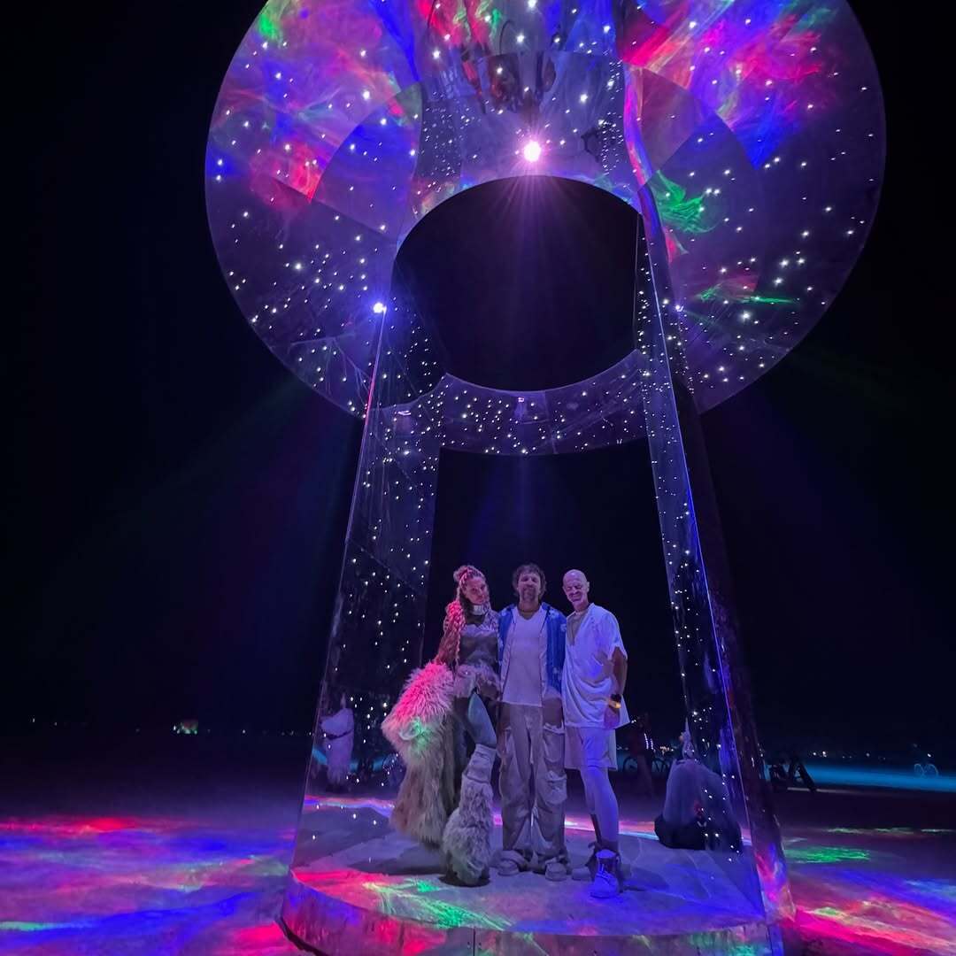 Побрил бороду, но оставил усы: скандальный Влад Яма неожиданно сменил имидж. Фото до и после