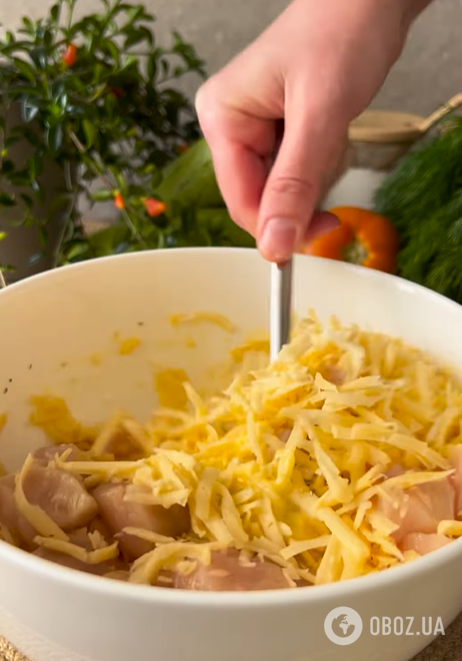 Кабачковая запеканка с курицей и сыром для сытного обеда: как приготовить