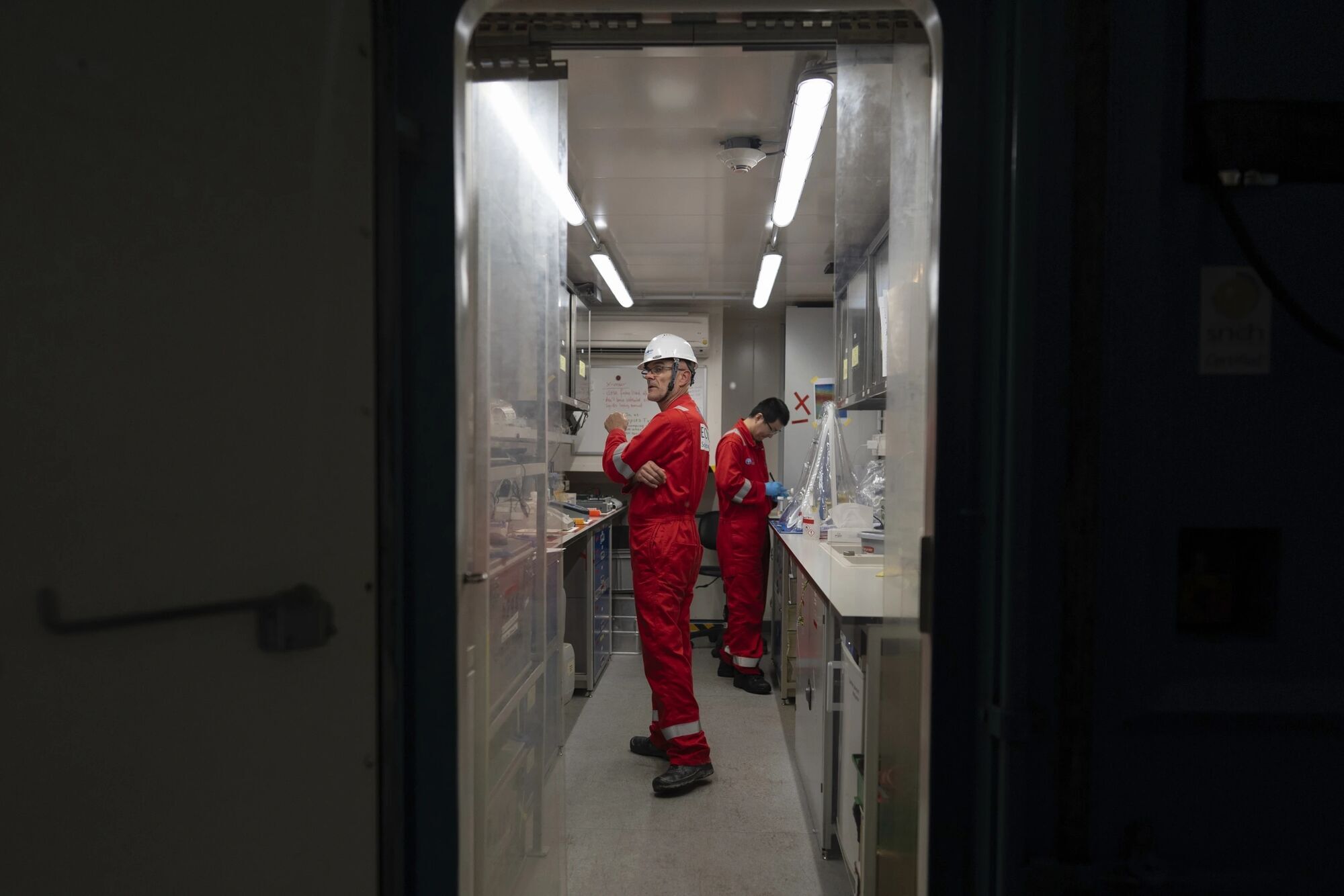 Под Атлантическим океаном нашли огромный источник питьевой воды: в чем его уникальность