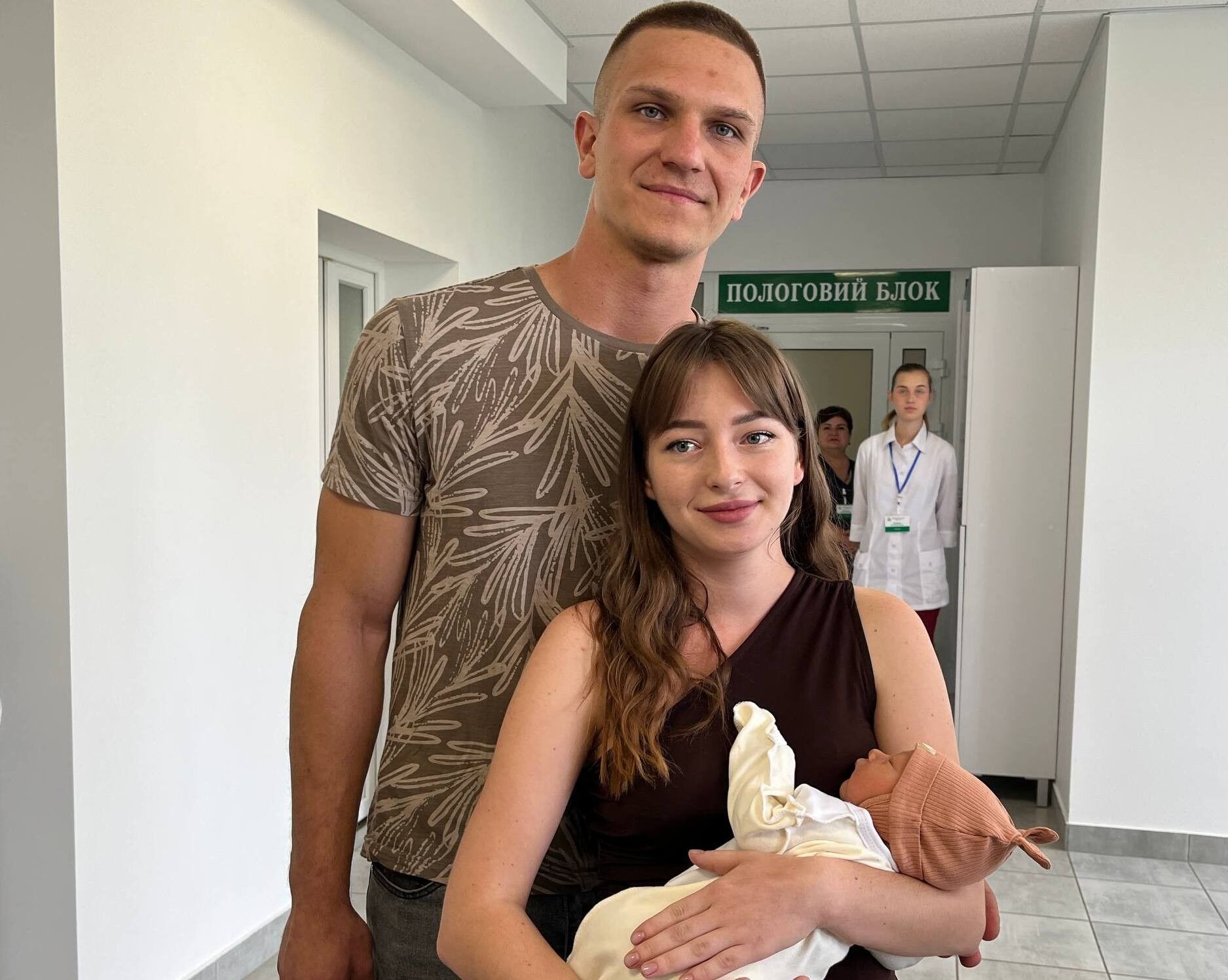 У Дніпрі вручили сертифікати родинам, у яких народилися малюки на День міста