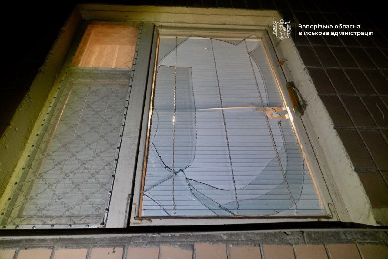 Росіяни обстріляли Запоріжжя, у місті спалахнули пожежі, є жертва й поранені: усі подробиці. Фото і відео