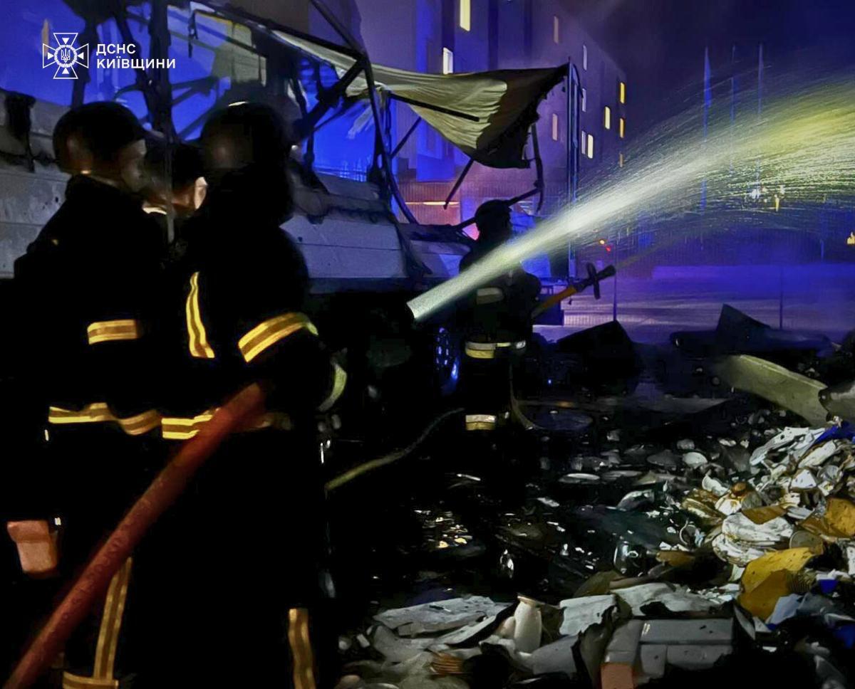 Росія атакувала Україну понад сотнею дронів, є прильоти: у Повітряних силах розповіли, скільки БПЛА збили