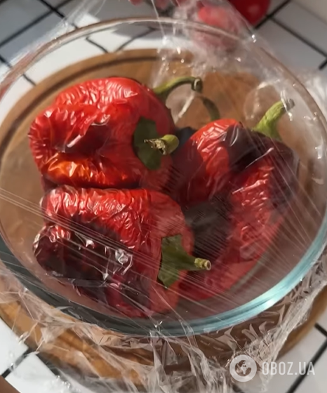 Как вкусно потушить перцы на ужин: добавьте много сметаны
