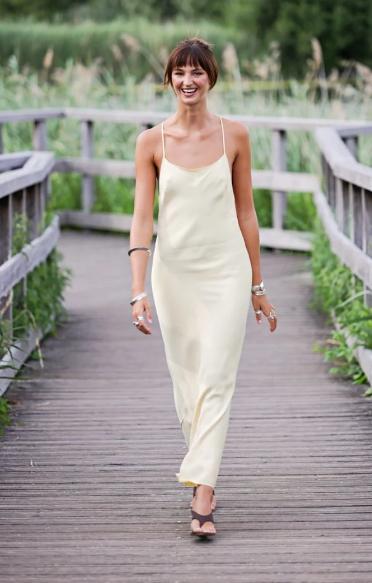 Модні тренди для жінок 50+: які речі мають бути в осінньому гардеробі