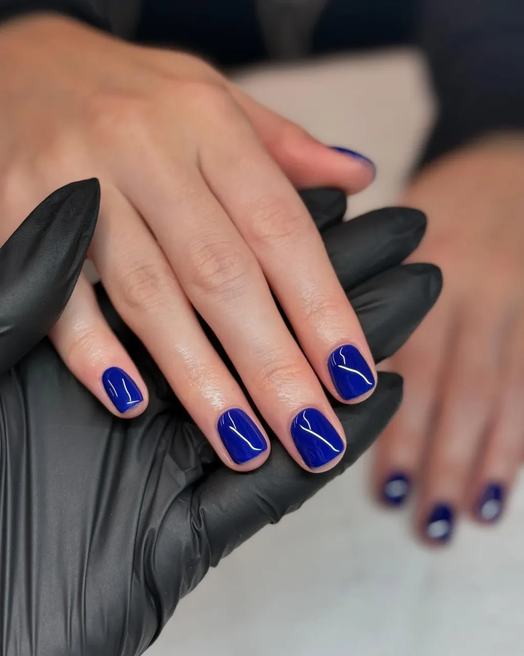 Не помилитеся: який манікюр обрати восени, щоб мати стильний вигляд