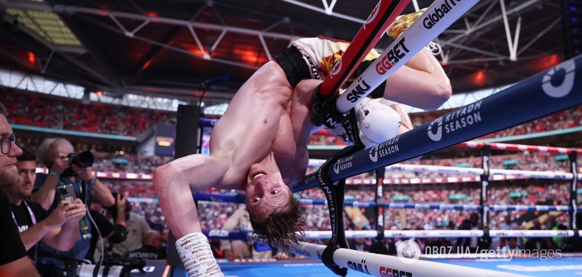 Непобедимый украинский боксер-чемпион отказался проводить бой и снялся с поединка. Названа причина