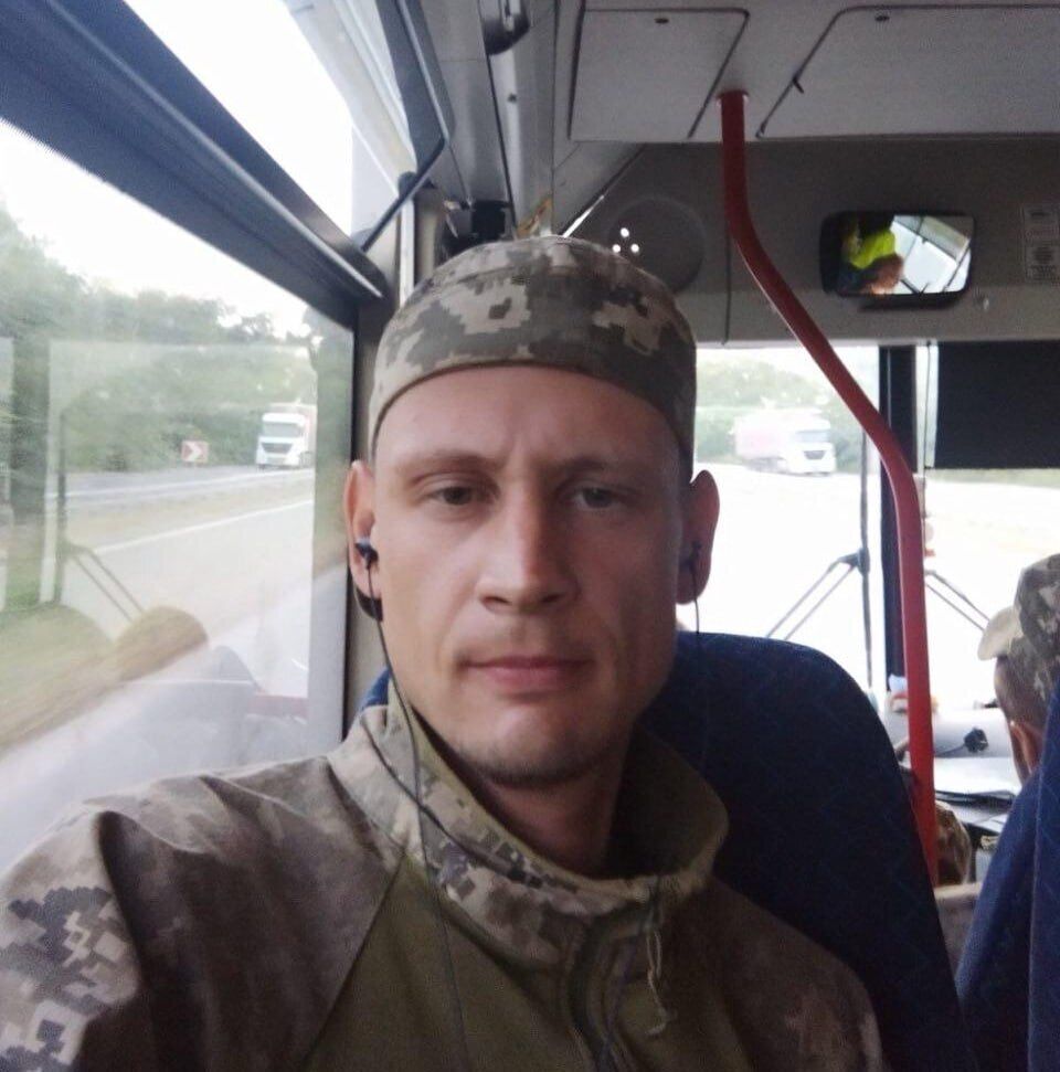 Без отца остались две дочери: стало известно о гибели военного из Киевской области Андрея Павлюка. Фото