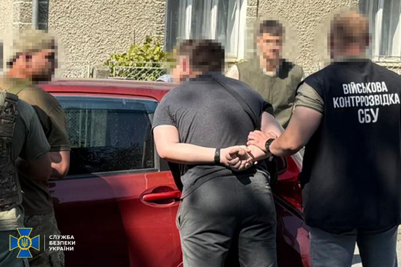Діяли у трьох областях: в Україні викрили нові "схеми для ухилянтів". Фото