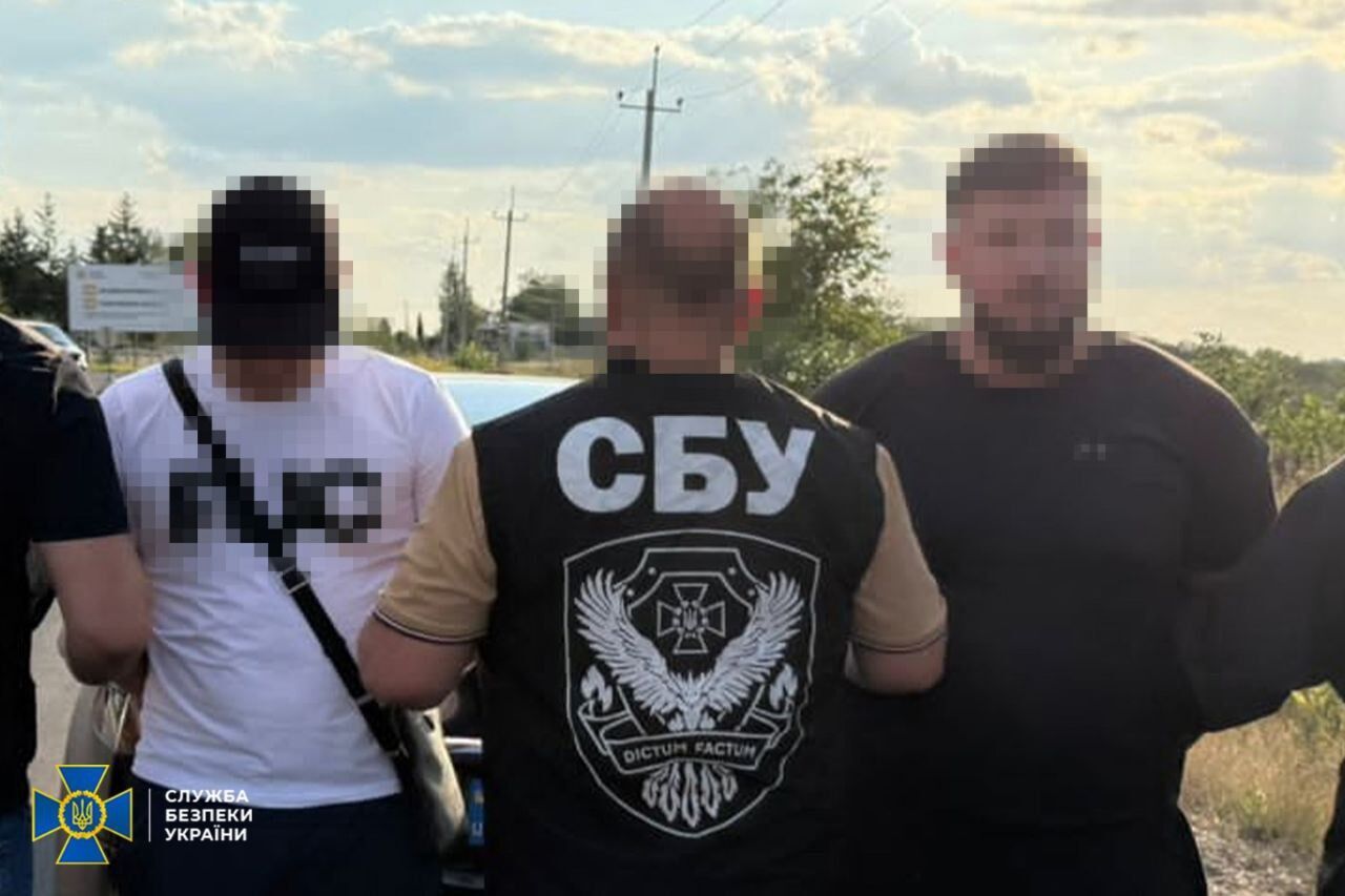 Діяли у трьох областях: в Україні викрили нові "схеми для ухилянтів". Фото