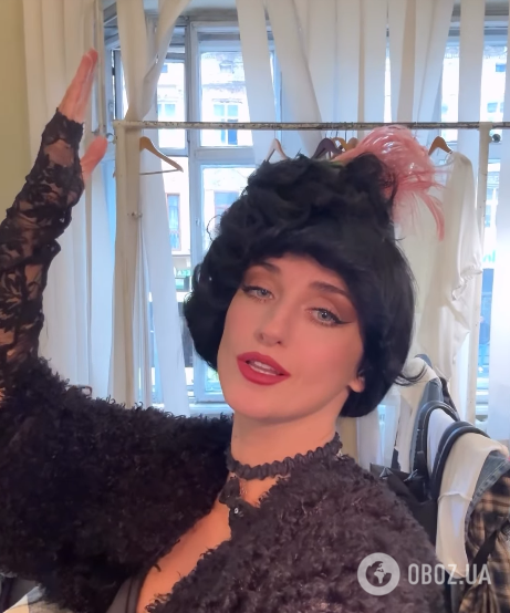 Народна артистка України, не виходячи з образу, зробила зауваження глядачам і "порвала" залу: навіть її партнер залився сміхом. Відео