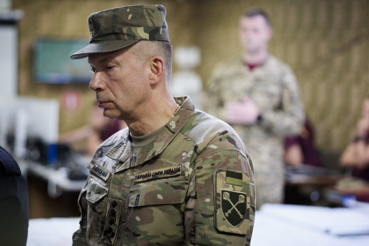 "Обязательно будут решения": Зеленский посетил Пункт управления Десантно-штурмовых войск на Донбассе. Фото и видео